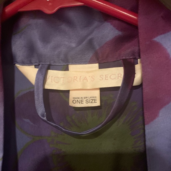 Silky Victoria Secrets Robe - Picture 3 of 3